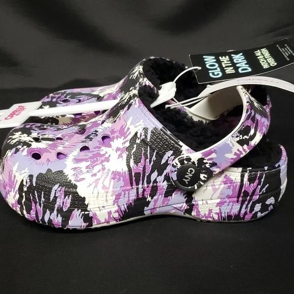 Capelli of New York NWT Glow in the Dark Faux Fur Lined Slip-on Clogs - Picture 4 of 7